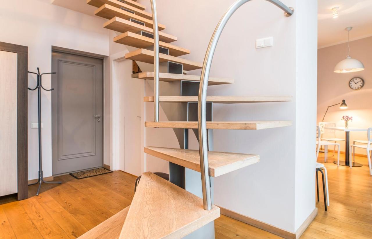 Central 2-Level Penthouse With Terrace And Free Parking Rīga Exterior foto